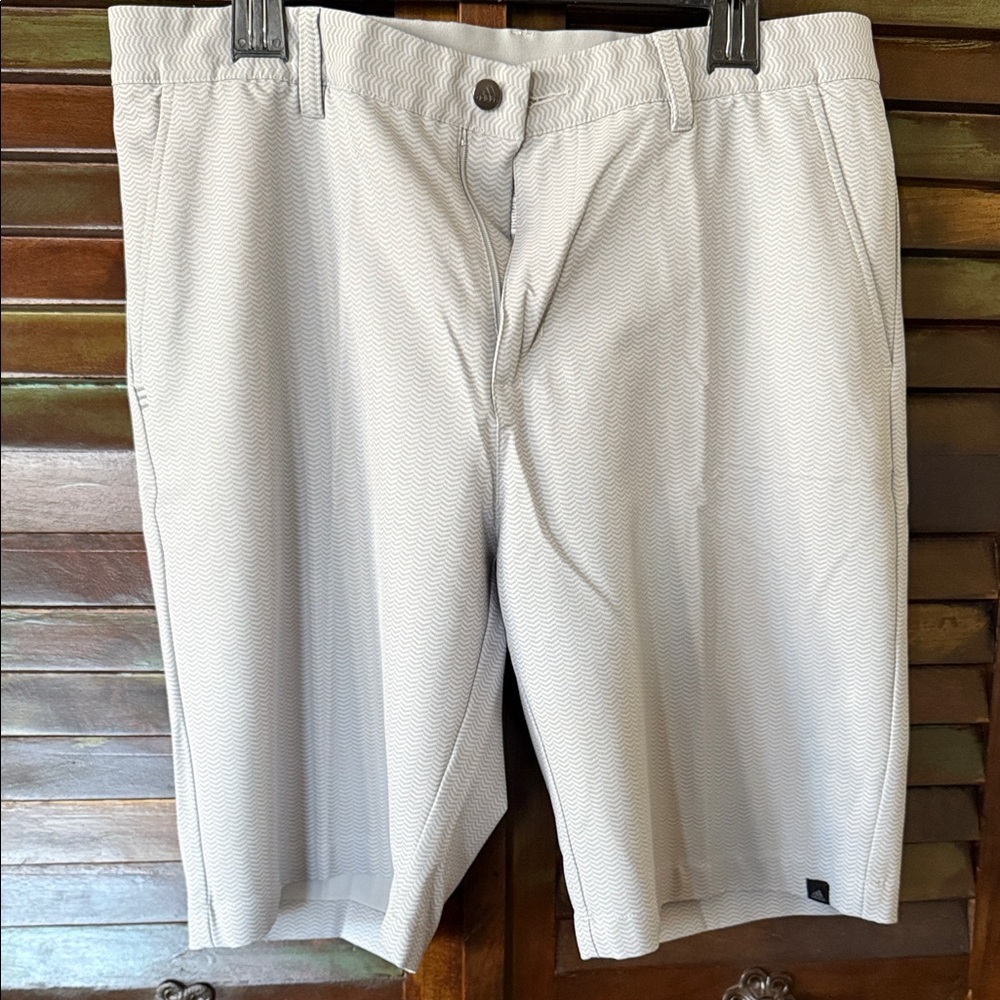 adidas Men's Gray Patterned Golf Shorts
